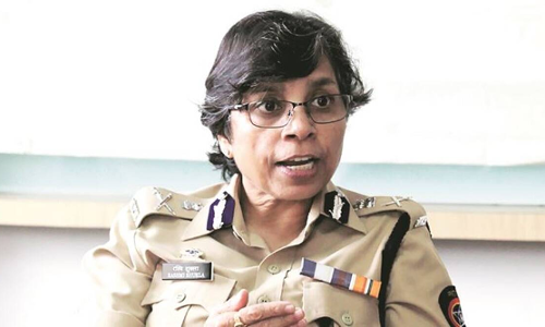 Phone Tapping Case: Bombay High Court Quashes Two FIRs Against IPS Officer Rashmi Shukla Phone Tapping Case: Bombay High Court Quashes Two FIRs Against IPS Officer Rashmi Shukla
